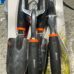 4 Piece Tool Set 