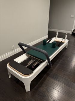 Balanced Body Allegro 2 Reformer With Legs