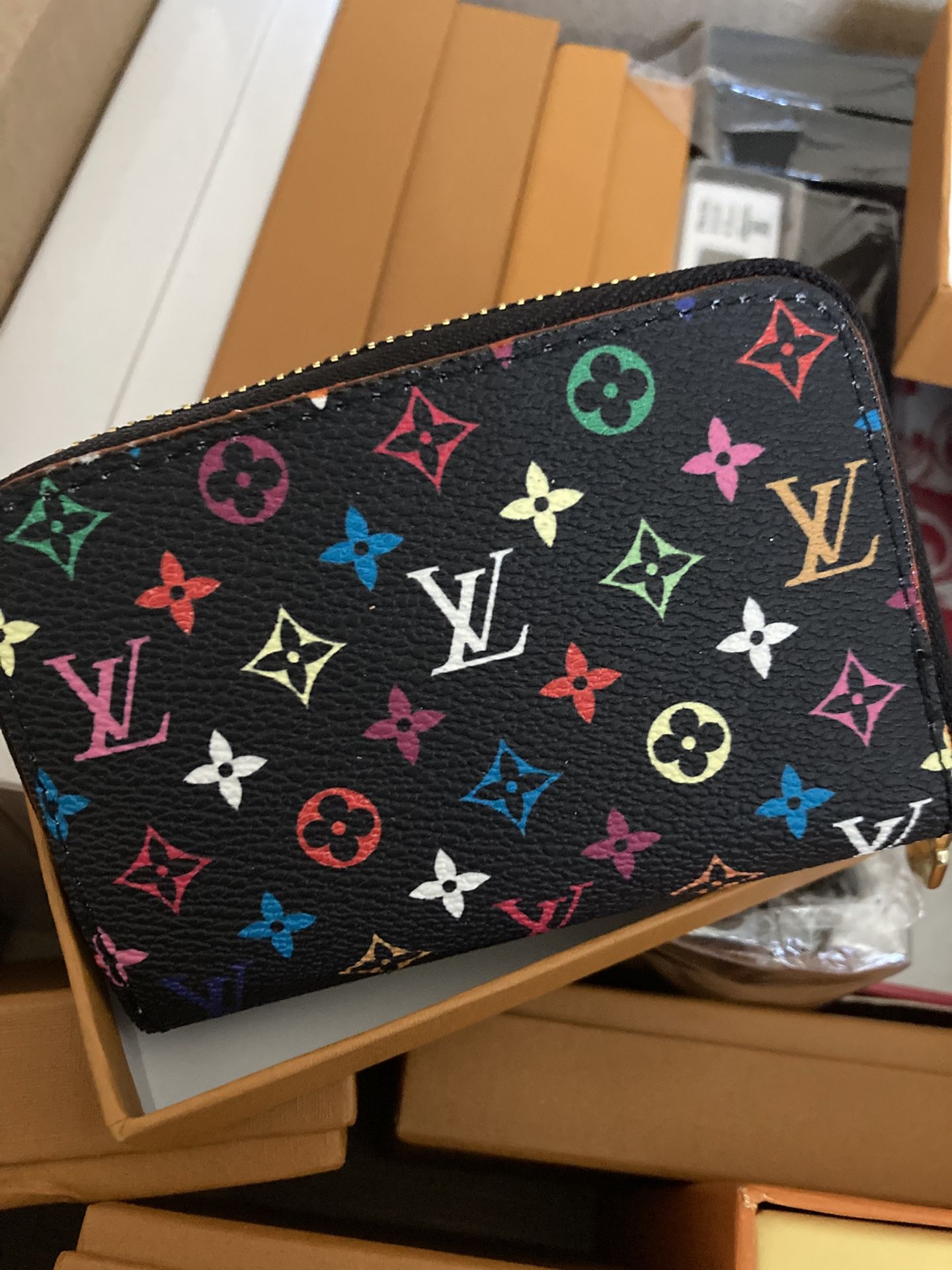 ASSORTED WALLETS