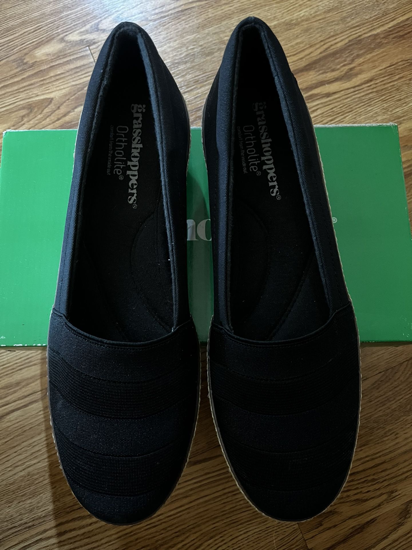 Women’s Grasshoppers Espadrilles Size 9M