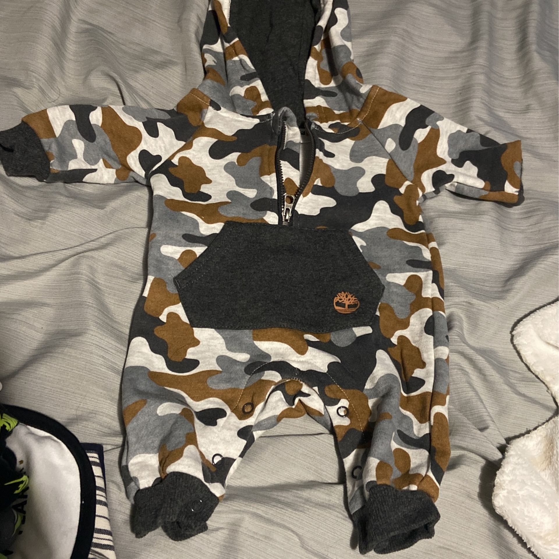 Timberland Suit. 0-3 Months 