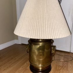 Vintage Frederick Cooper Chinese Style Brass Table Lamp