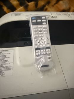 EPSON 485W POWER LITE SHORT THROW