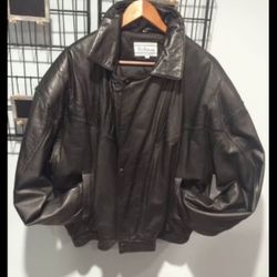 Men’s Vintage Leather Bomber Jacket 