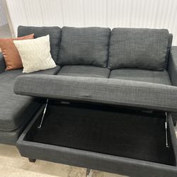 Like New ! Abbyson Gray Sectional Sofa w/ 