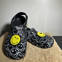 Smiley World Crocs – Fun Graphic Clogs