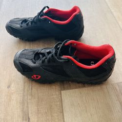 Giro Junction Cycling Shoes Size EU39 With Shimano SPD Cleats