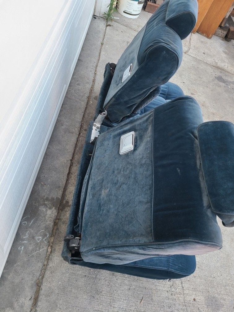 G Body Seats