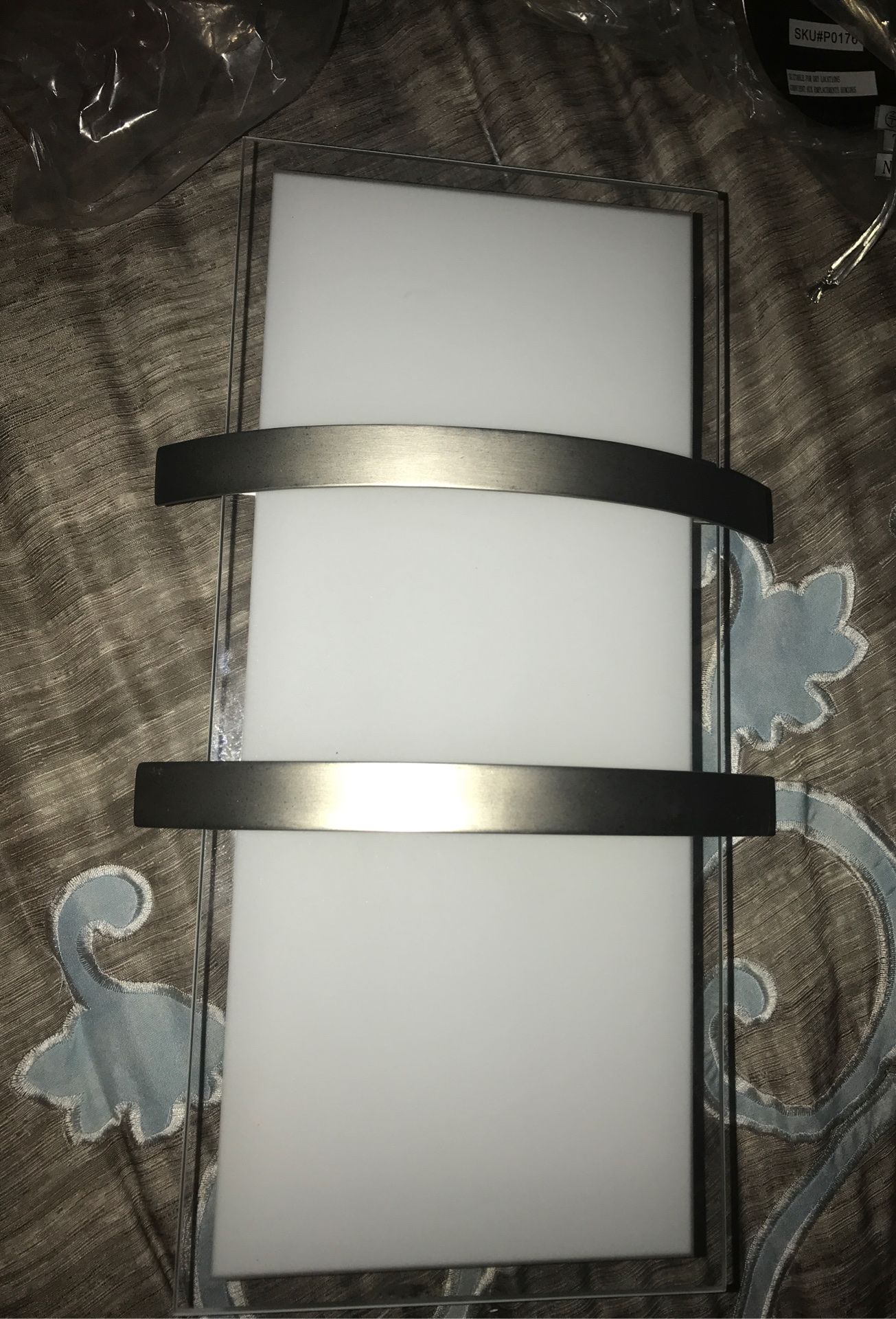 2 ceiling lights(pendants) and 1 wall light Modern