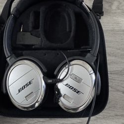 Bose QuietComfort 3 Acoustic Noise Cancelling Headphones – Black(used)