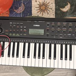 Yamaha Keyboard 