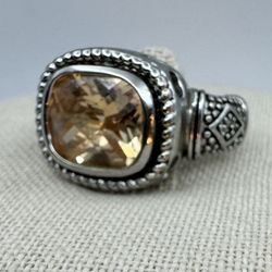 929-Beautiful Silver Color Designed Smoked Topaz Color Size 7 Preowned