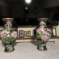 Black Chinese Vases