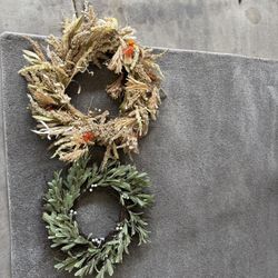 Free Wreaths! Located In maricopa 