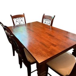 Dining Table And 6 Chairs