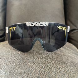 PIT VIPER Originals sunglasses, fully adjustable like new no scratches or chips in the lens