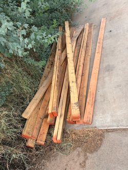 Lot of Used Wood Lumber Boards