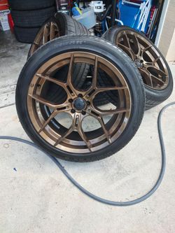 Beautiful 22' ashanti black label bronze rims and tires