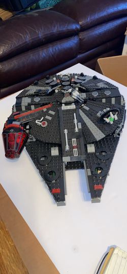 Dark Millenium Falcon (complete)