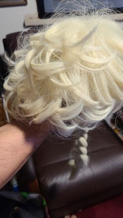 FROZENS WIG OR GEORGE WASHINGTON