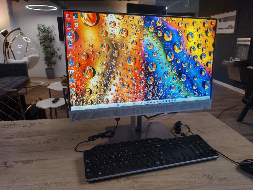 HP Elite One System Desktop Complete - Retail $1299 -  AI Technology - $350