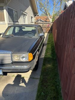 1985 Mercedes-Benz 300