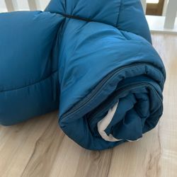 Insulated Cold Weather Sleeping Bag For Camping 