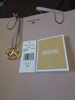 Michael Kors leather tote bag  with wallet/ wristlet