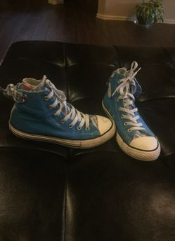Girl converse with bow size 3
