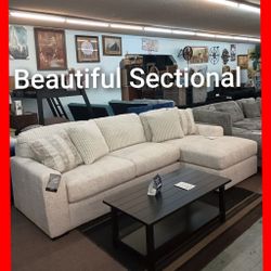 ✨ Beautiful Sectional 