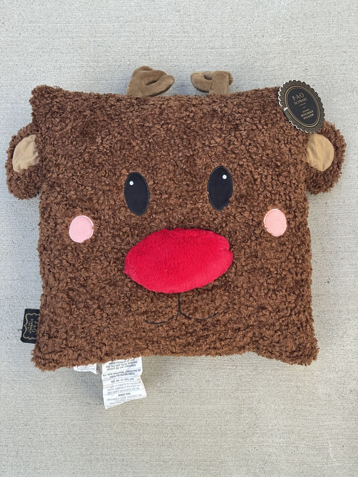 FAO SCHWARZ Brown Christmas Reindeer Face Pillow NEW With Tags 20" x 20"