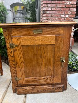 Vintage Solid Oak Ice Box End Table / Cabinet – Barn Furniture Mart