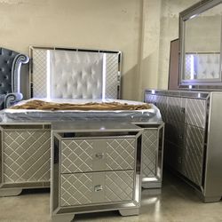 Brand  New Queen Size Bedroom Set$1799.financing Available No Credit Needed 