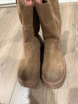 Tan Suede Star Embroidered Western Cowboy Ankle Boots