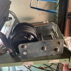 Boat Lift Hoist Winch 2 Years Old 