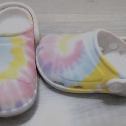 Tie Dye Stride Rite Croc Like Toddler Shoes