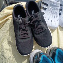 Shoes Size 6 And  7 Women's Sketchers,Adidas,Reebok, Pumas,Heelys,Champs