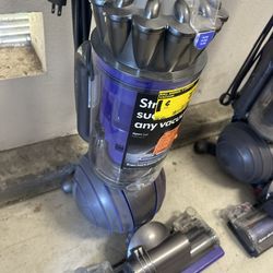 Dyson Pet 2 Vaccum