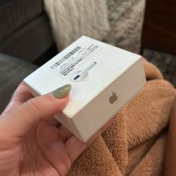 New Airpods 4 