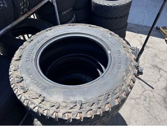 37x12.50xR20 Mickey Thomson LT tires