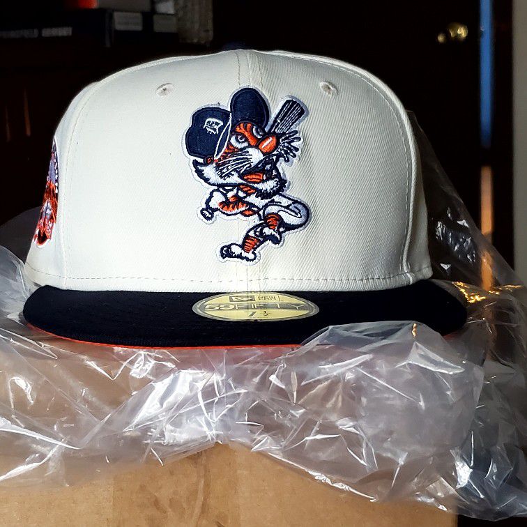 Detroit Tigers Coked Out Tiger Two Tone Chrome Hat Size 7 1/2 for Sale in  Tacoma, WA - OfferUp