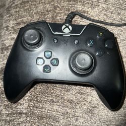 Xbox Razer Wolverine Tournament Edition Controller