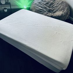 Full Bed - Nearly New 