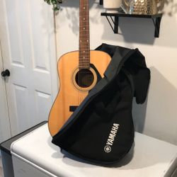 Yamaha Acoustic Guitar With Bag Good Condition Bearly Used