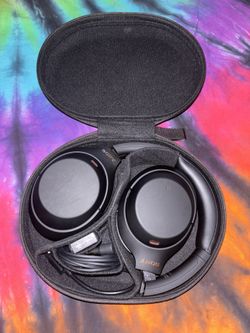 Sony WH-1000XM4 black wireless headphones