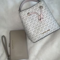 Michael Kors Wallet And Purse