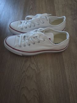 Converse Chuck Taylor Low Top Sneakers