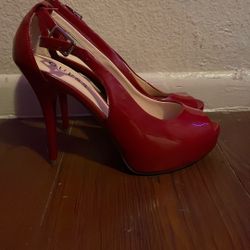 Guess High Heels