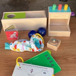 11-12 Months Lovevery “the Thinker”