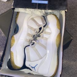 Jordan 11 Legend blue